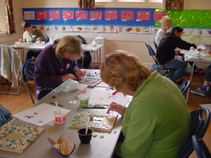 Mosaic workshop in Yorkshire facilitated by Sue Kershaw